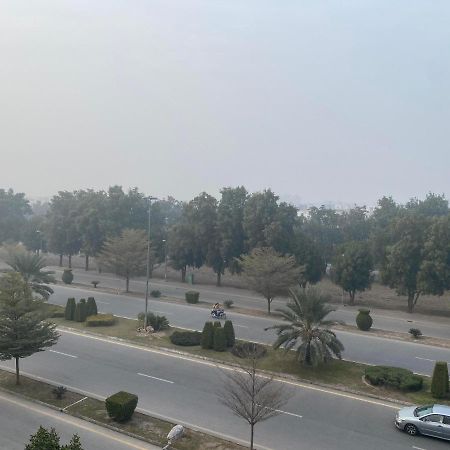 Burj Al Bahria Town Luxury Suites Lahore Buitenkant foto