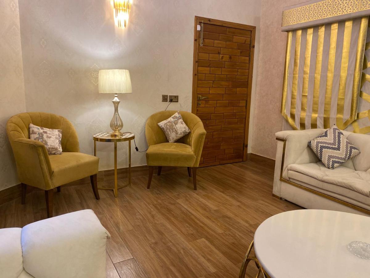 Burj Al Bahria Town Luxury Suites Lahore Buitenkant foto