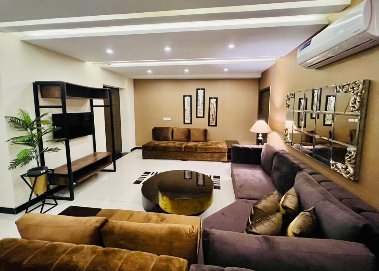 Burj Al Bahria Town Luxury Suites Lahore Buitenkant foto