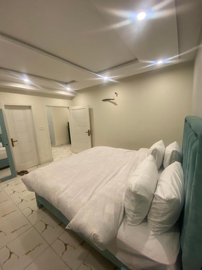 Burj Al Bahria Town Luxury Suites Lahore Buitenkant foto