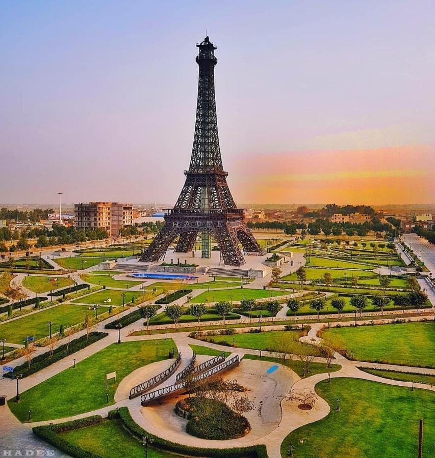 Burj Al Bahria Town Luxury Suites Lahore Buitenkant foto